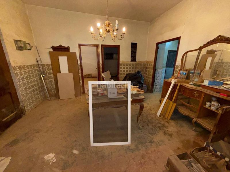 Foto b7ad68ca-07dc-4a16-a6de-abad06816cfe. Casa adossada a Aldaia