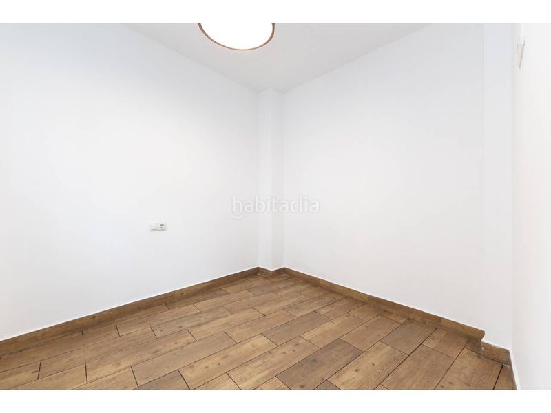 Foto b8d045e1-d2e4-4b33-acb0-e23c0571fd4f. Casa a Alaquàs