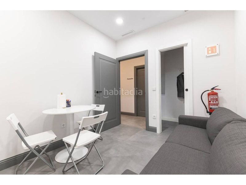 Foto d885d5e3-b86a-43cc-94e7-609535111de4. Local comercial a Alaquàs