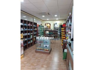 Traspàs Local Comercial a La Petxina. Traspaso  herbolario con centro de terapias  llave en mano