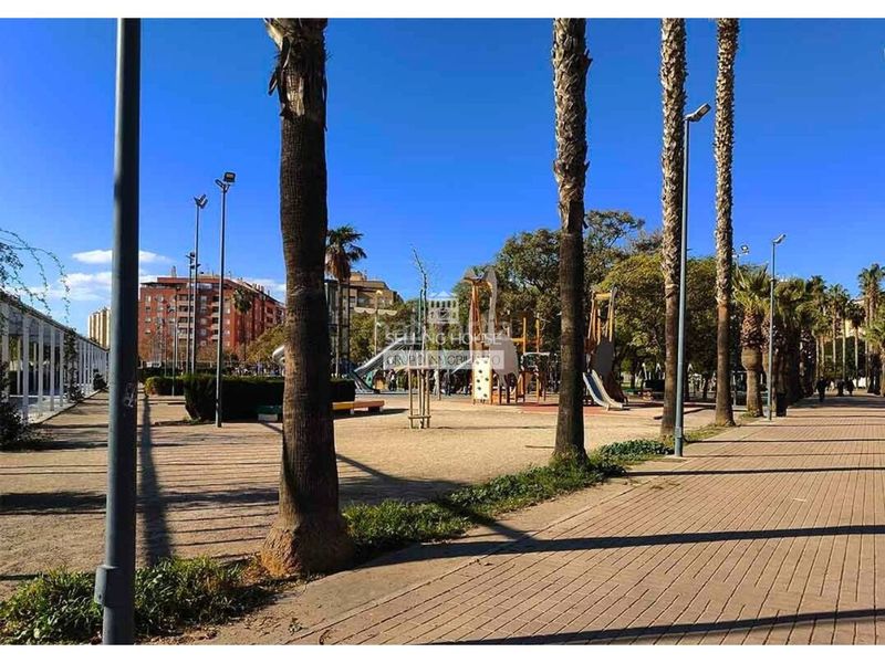 Foto f18f3502-830b-420d-897d-ada7574225fc. Pis a Alaquàs