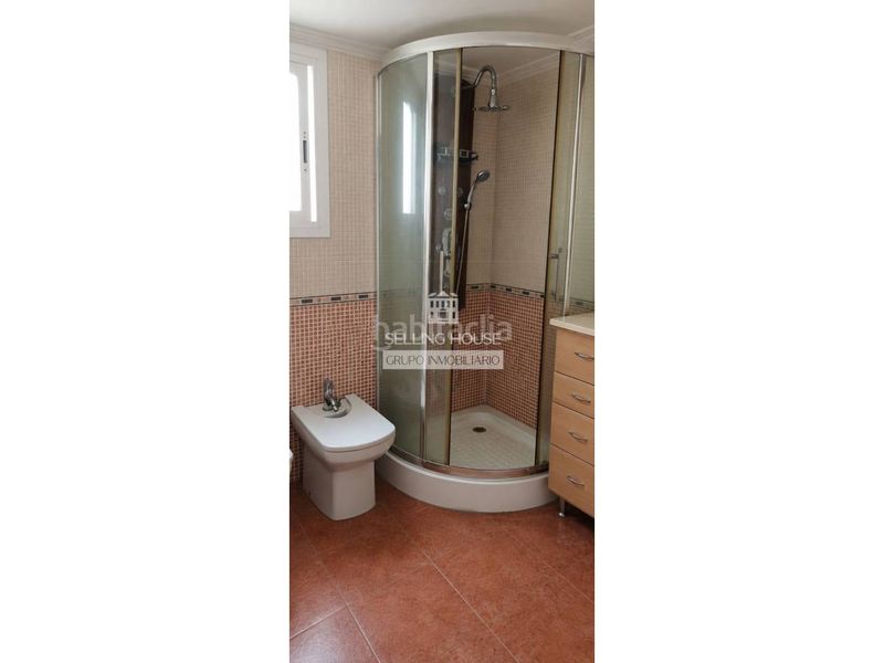 Foto f98075af-2bb7-4b71-872f-fbf159f99ff0. Pis a Alaquàs