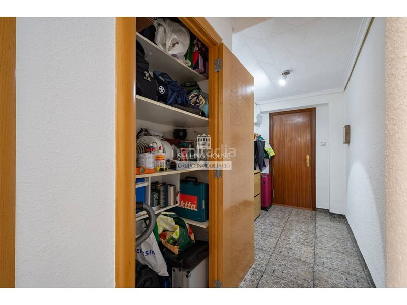 Foto b5401a8a-2edb-41f8-9d1b-6d44a0b1de51. Pis a La Llum Valencia