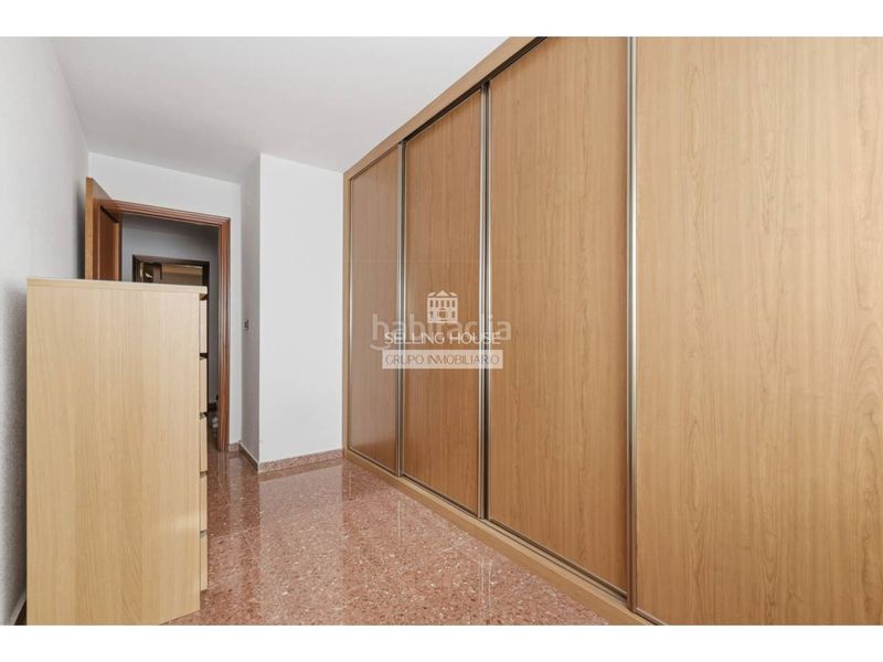 Foto 5da9edd7-8494-4c1f-af19-b84a414975cf. Pis amb aparcament a La Llum Valencia