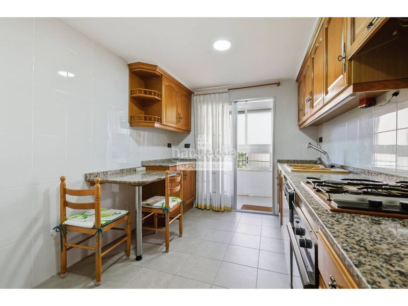 Foto b08b9b0d-ad02-48b4-a845-bbdee915ab11. Pis amb aparcament a La Llum Valencia