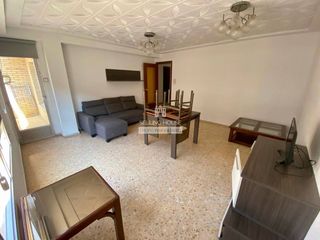 Pis  Calle poeta artola. Piso en venta en la bega baixa