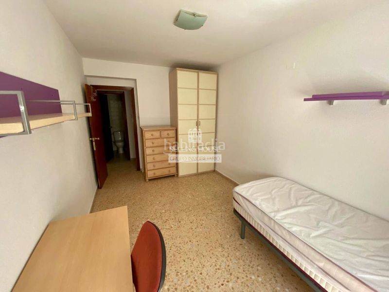 Foto f0af5852-77f5-44f9-b764-d7be52fb8fdb. Pis amb aparcament a La Bega Baixa - Plaza Xúquer Valencia