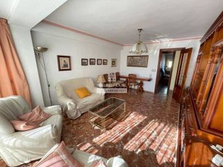 Flat in Calle Pere María Orts i Bosch
