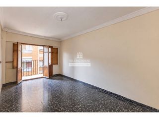 Appartement  Calle doctor peset. Amplitud, luz y potencial de reforma en centrela canaleta  misla
