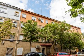Pis  Calle de pedro cubero. Propiso ofrece en exclusiva magnfica vivienda en el sector las
