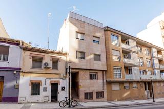 Duplex  Calle del porvenir. Propiso ofrece en exclusiva atico duplex con gran terraza y gara