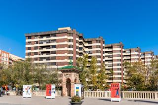 Pis  Calle de manuel lasala. Propiso ofrece en exclusiva vivienda completamente exterior de 1