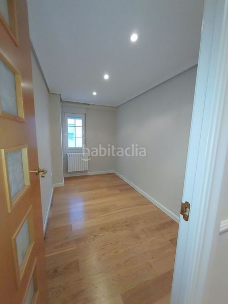 Foto 6db69972-4f66-4040-be4b-685f1ea889b1. Rent flat in Universidad San Francisco Zaragoza