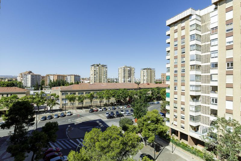 Foto 6ffbf321-306e-49f2-88ae-be806067a92b. Piso en Romareda Zaragoza