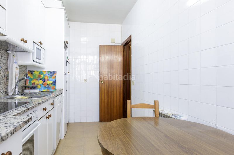Foto a2485235-2f0c-4ed5-b4dc-9faeaff28176. Piso en Romareda Zaragoza