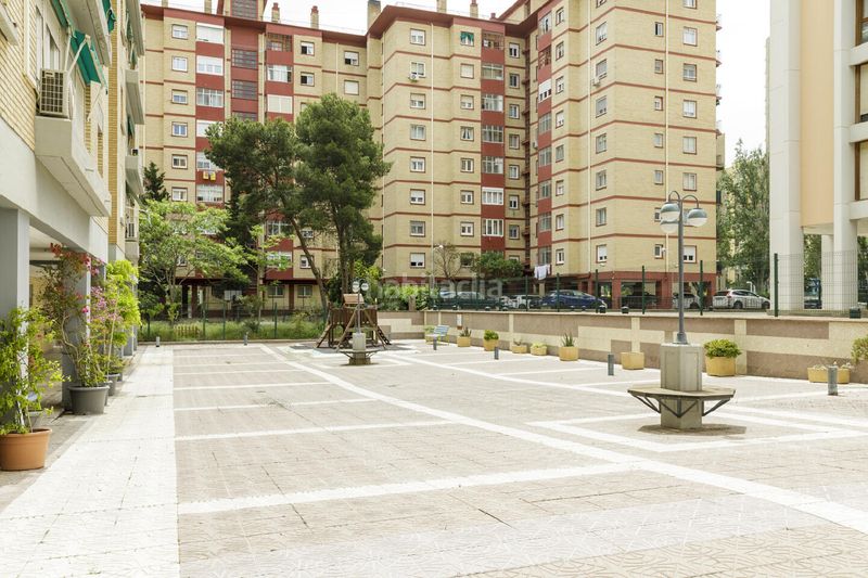 Foto f5e8f0b5-ddc2-4915-8d70-d0ab3e7b4ead. Piso en Romareda Zaragoza