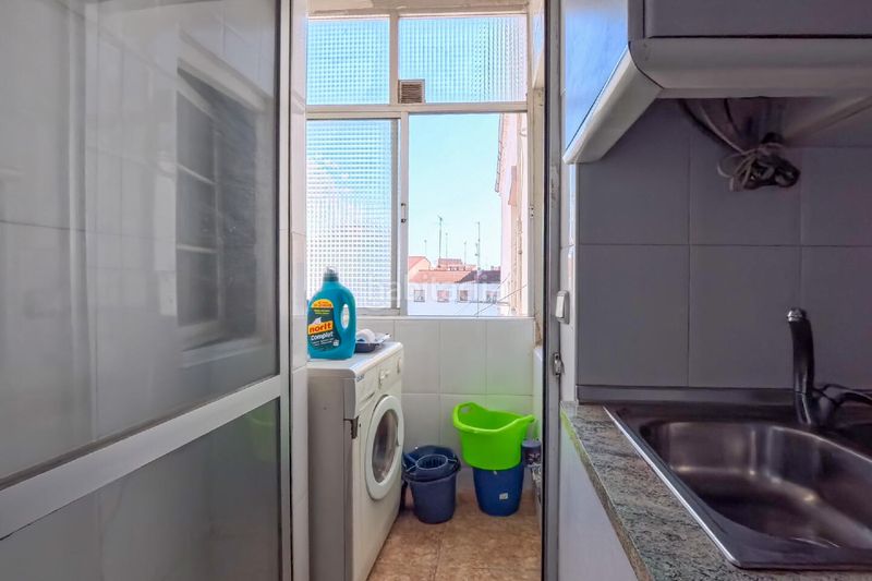 Foto fa5cc940-c690-422d-8951-26a224ef8205. Piso en Ciudad Jardín - Parque Roma Zaragoza