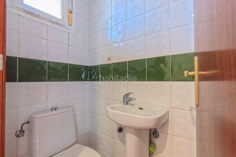 Foto f568eb55-cb6b-49ef-9868-129449665ba1. Casa adossada a Santa Isabel Zaragoza