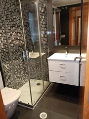 Location Appartement à Rúa de garcía barbón 106. Piso de 2 dormitorio con plaza de garaje en el centro de vigo