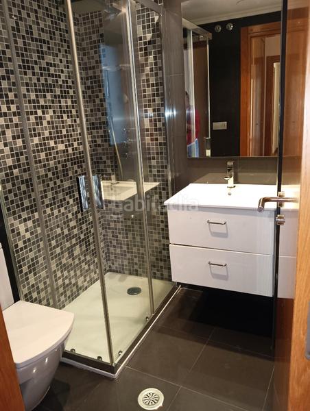 Foto b6c5fe64-9d8a-40c0-9bed-960ef098fbb3. Rent flat in rúa de garcía barbón 106 in Centro - Areal Vigo