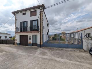 Maison à Yerri. Casa en ugar
