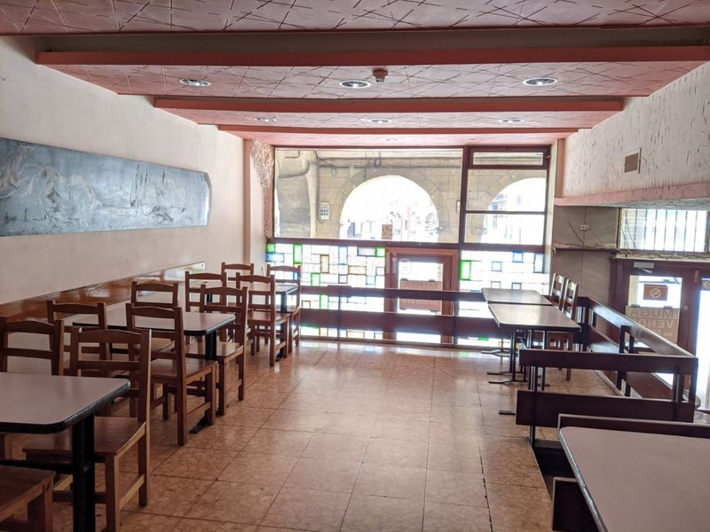 Foto 64317bd6-f57d-40c7-a9e4-d9b80b9a585e. Local comercial  en el centro de estella en Estella / Lizarra