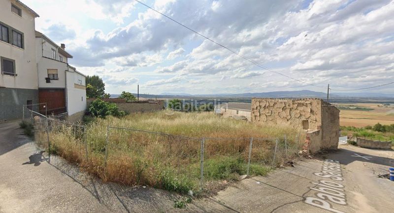 Foto f9f2c9e9-c60c-44a0-b260-b5f58d3ebf7f. Terreno residenziale in calle blanca de navarra 17 in Lerín
