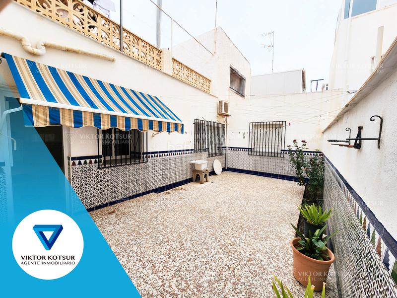 Foto bc1d5007-9321-486a-b776-2e814385e817. Casa adosada  como inversión en Aguadulce Sur Roquetas de Mar