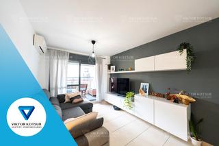 Piso  Calle santa mónica. Moderno piso con terraza y patio en el corazón de aguadulce
