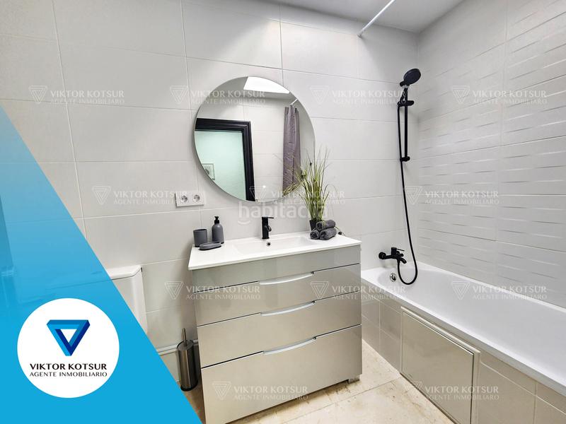 Foto 2f8451a2-9a2b-481e-afdf-101396b28c0c. Chalet avec cheminée chauffage parking piscine dans Roquetas de Mar