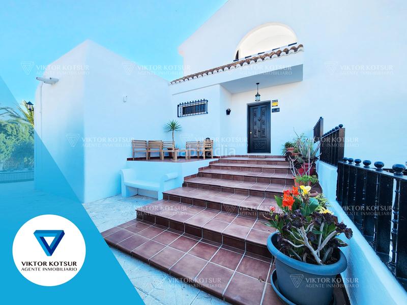 Foto 6225936f-a58d-4490-8d0a-a51e9e622804. Chalet avec cheminée chauffage parking piscine dans Roquetas de Mar