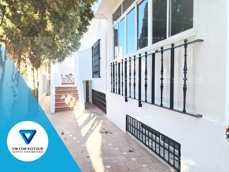 Foto b39fc0ca-1a1e-461f-8f85-a8392756cdc5. Chalet avec cheminée chauffage parking piscine dans Roquetas de Mar