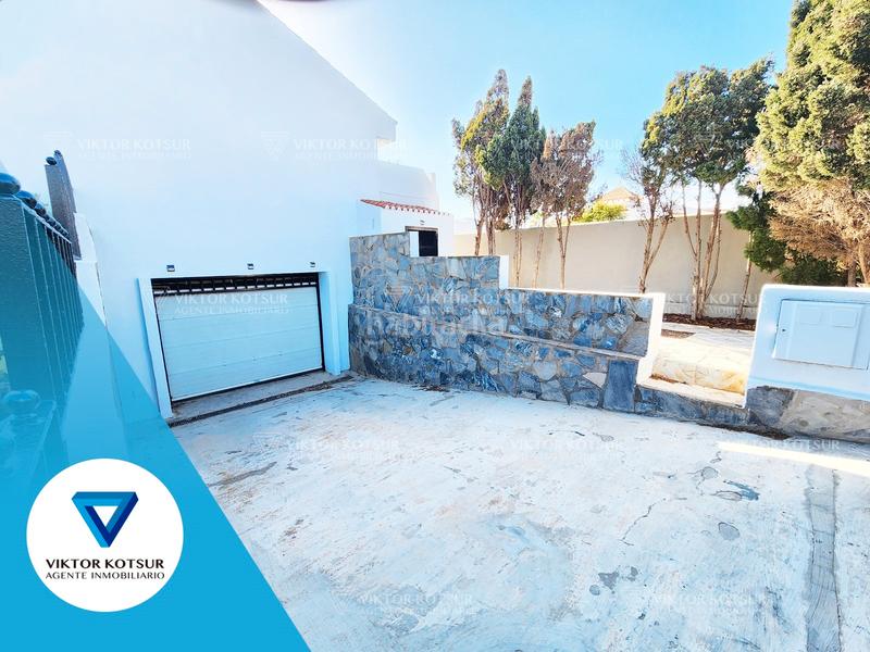 Foto bac7602e-1c21-4e60-bab1-24b3bf314ebc. Chalet avec cheminée chauffage parking piscine dans Roquetas de Mar