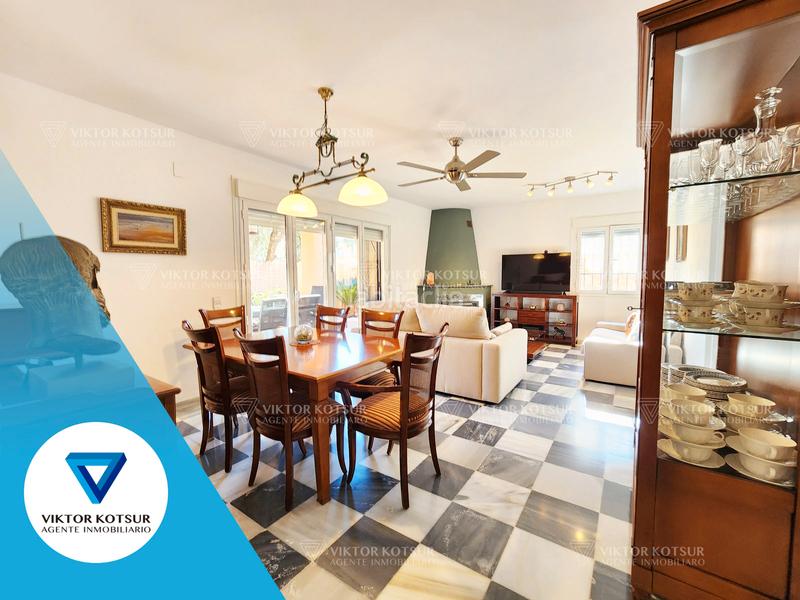 Foto 3ae6a9eb-f5af-4f13-a5dc-b3a03f1b0055. Xalet amb xemeneia calefacció a Aguadulce Sur Roquetas de Mar