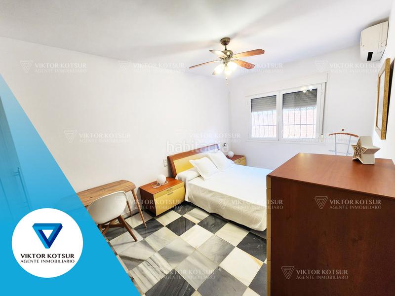 Foto c1e8c10d-4659-4bd4-aa7b-f744ce392975. Xalet amb xemeneia calefacció a Aguadulce Sur Roquetas de Mar