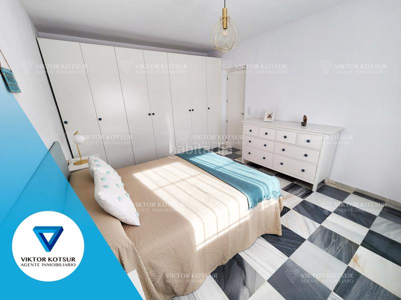 Foto cbcc9365-7f46-4fc5-b2df-c485c087e859. Xalet amb xemeneia calefacció a Aguadulce Sur Roquetas de Mar