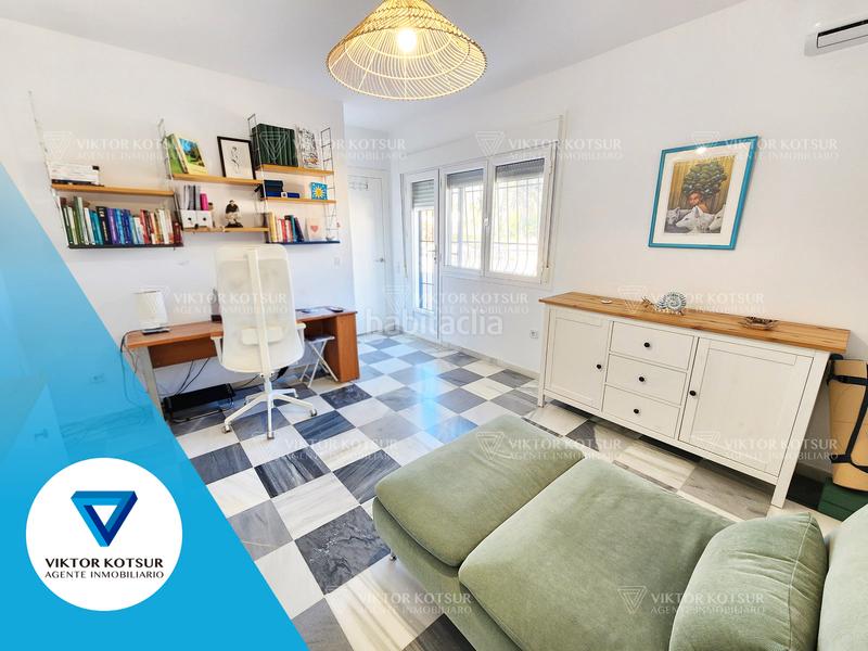 Foto f996bd36-eb83-4b79-96c6-2ba111251a06. Xalet amb xemeneia calefacció a Aguadulce Sur Roquetas de Mar