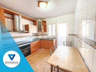 Pis a El Parador de las Hortichuelas. Acogedor piso en el parador la fabriquilla