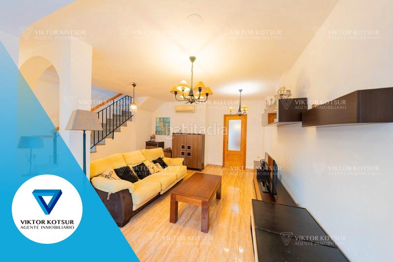 Foto 32046745-9430-4513-b092-8ee80c6c7cb1. Casa adossada amb aparcament a La Gangosa Vícar