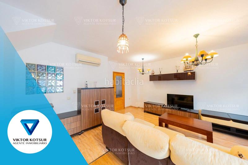 Foto 3adfe9f4-36af-432c-8367-9f4819bd0b75. Casa adossada amb aparcament a La Gangosa Vícar