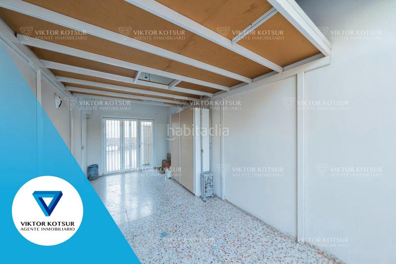 Foto be14fe9e-64ef-47a4-8747-f2102ac418e9. Casa adossada amb aparcament a La Gangosa Vícar