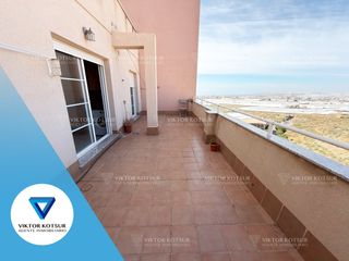Etagenwohnung in Aguadulce Norte. Piso aguadulce norte con gran terraza