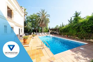 Chalet en El Puerto. Estupendo chalet en aguadulce sur playa a 200m