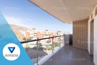 Piso en Calle Bahía de Almería
