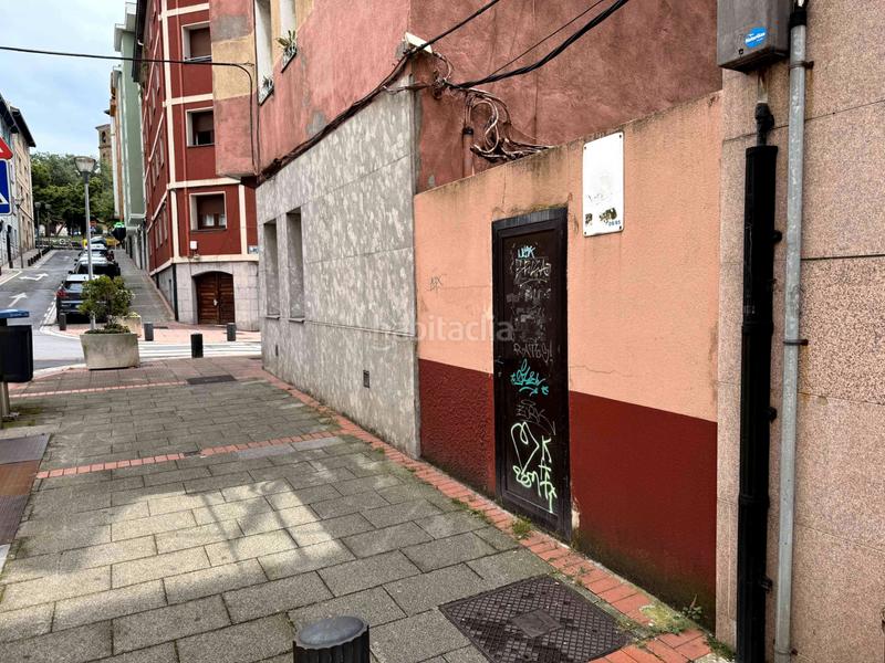 Foto bce5c1e4-e97c-4114-bfb2-33d615794037. Locale commerciale in libertad kalea 5 in Centro - Albiz - Markonzaga Sestao