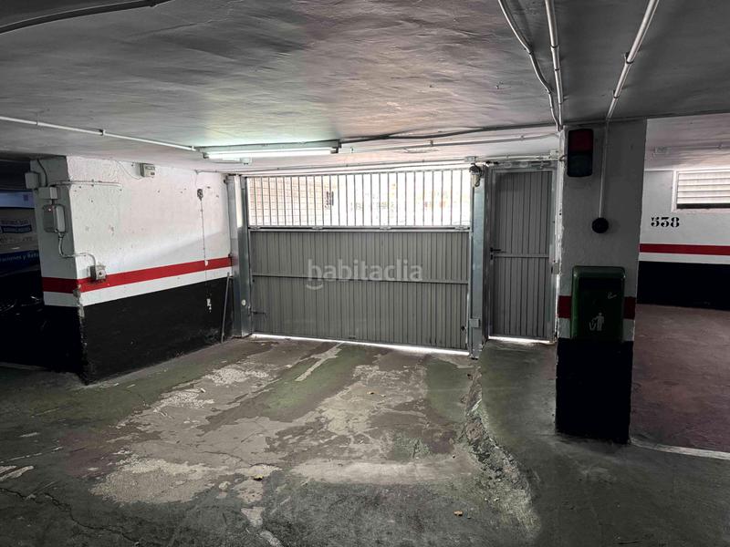 Foto 2b4bf593-2280-493e-b0ab-ac82d23b192c. Aparcament cotxe a mazarredo zumarkalea 12 a Abandoibarra - Guggenheim Bilbao