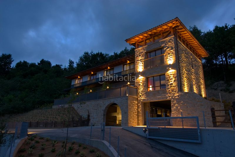 Foto 1ab64c48-5c6a-4bf4-b866-511d7c2814ab. Edifici a barrio altzusta 38 a Zeanuri