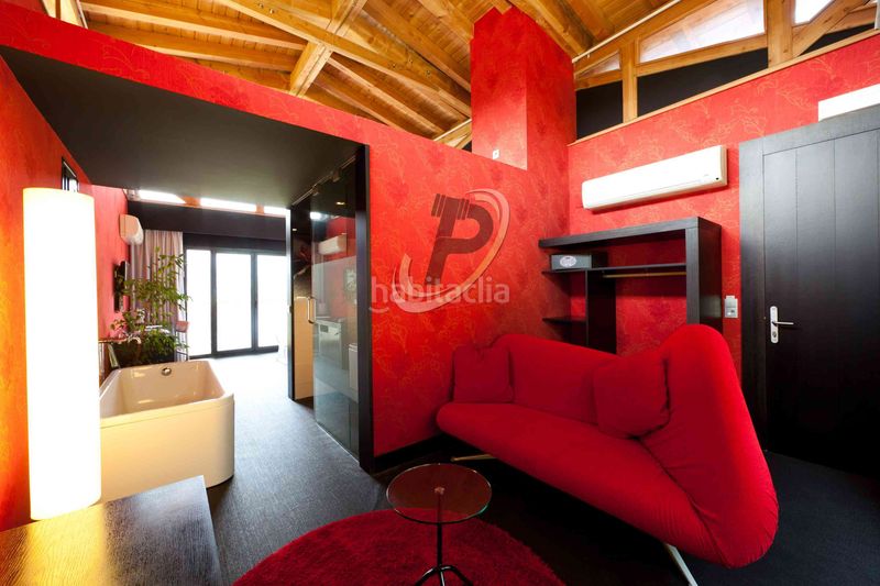 Foto a21b6d5b-c46c-4955-9f02-bf56cdf8b545. Edifici a barrio altzusta 38 a Zeanuri
