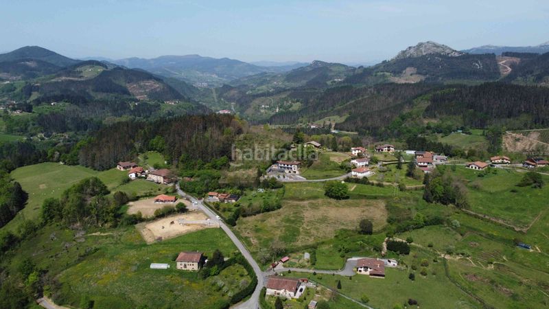 Foto be28a370-3f8d-4e14-a6a3-e05c91b2a017. Edifici a barrio altzusta 38 a Zeanuri