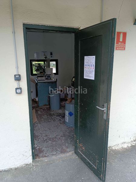 Foto 6aed1b4f-7791-4fe6-b453-aea48421c603. Solar industrial a Barrundia